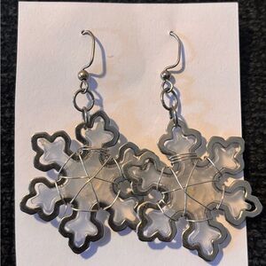 Silver toned Snowflake Earrings